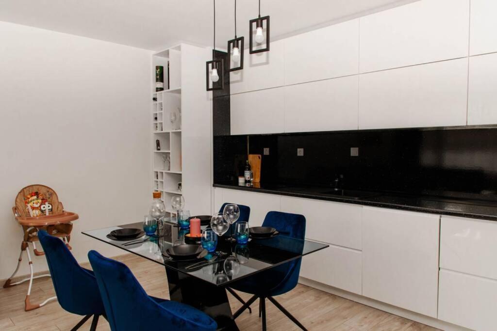 Super Luxurious & Spacious Designer Apartment. 旧扎戈拉 外观 照片