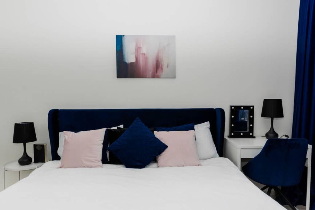 Super Luxurious & Spacious Designer Apartment. 旧扎戈拉 外观 照片