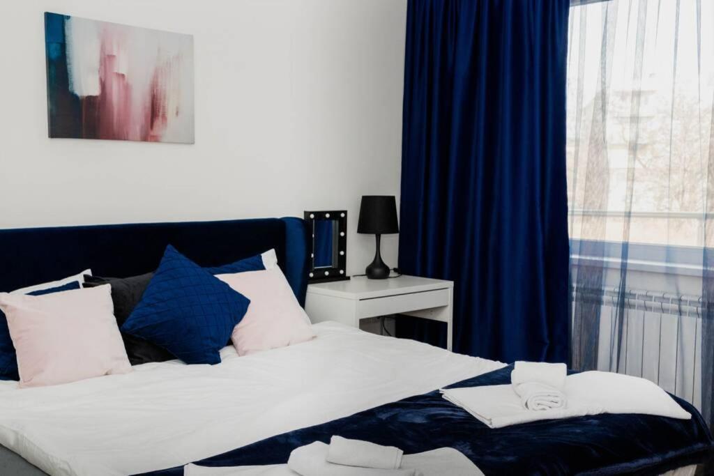 Super Luxurious & Spacious Designer Apartment. 旧扎戈拉 外观 照片